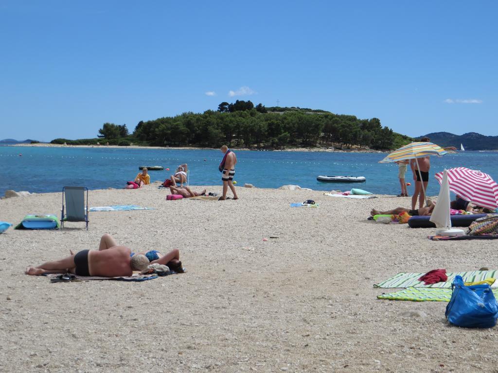 Apartments Ana&Neso Pakoštane Εξωτερικό φωτογραφία